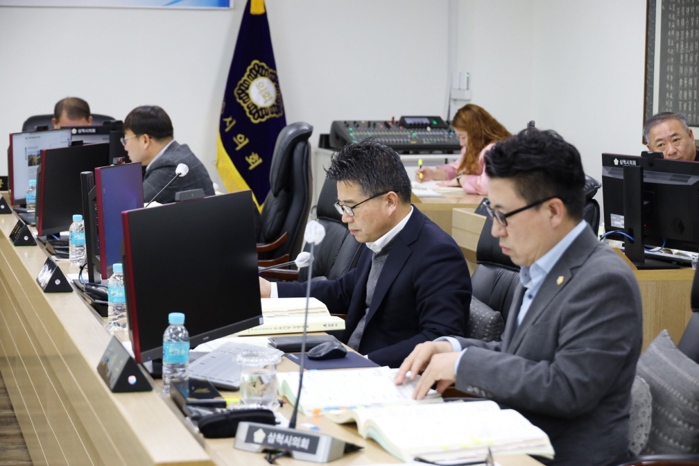 제243회 임시회 예산결산특별위원회 제3차 회의 이미지(3)