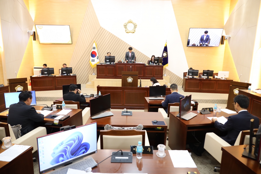 제256회 삼척시의회(임시회) 제2차 본회의 보도자료 이미지(2)