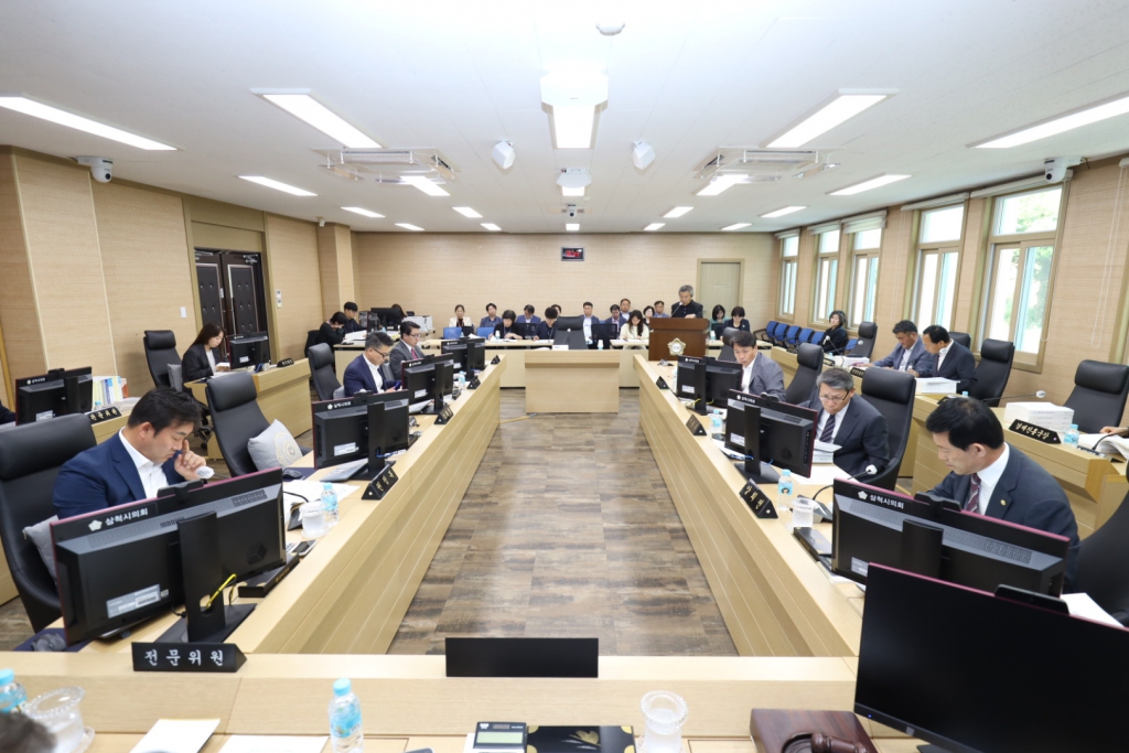 제254회 삼척시의회(제1차 정례회) 행정사무감사 제1일차 보도자료 이미지(5)