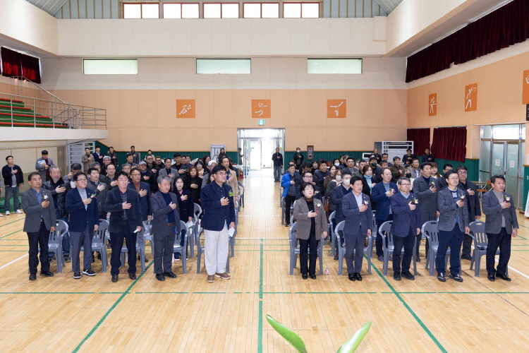 정라초등학교 총동문회장 이취임식 개최 이미지(4)