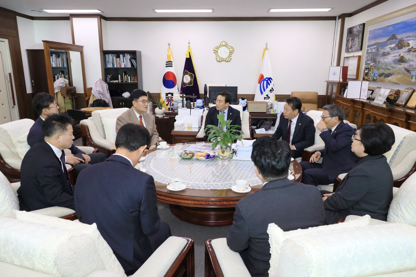 제268회 삼척시의회 제2차 정례회 제1차 본회의 이미지(5)
