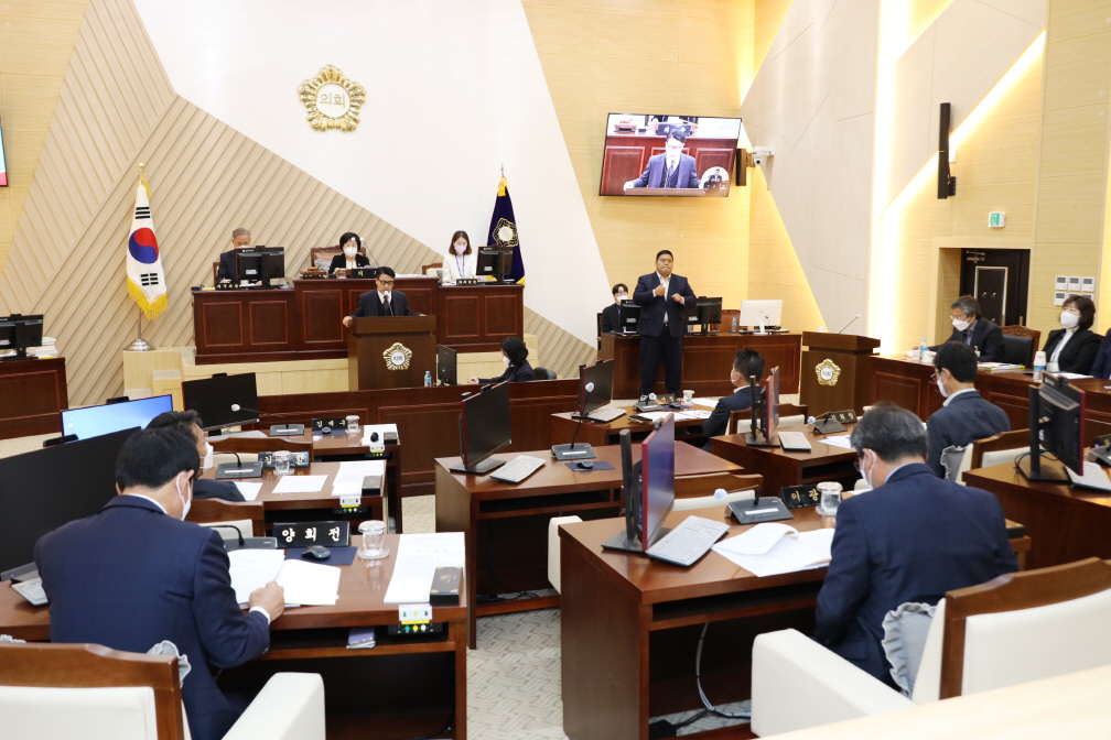 제240회 삼척시의회(임시회) 개회 이미지(1)