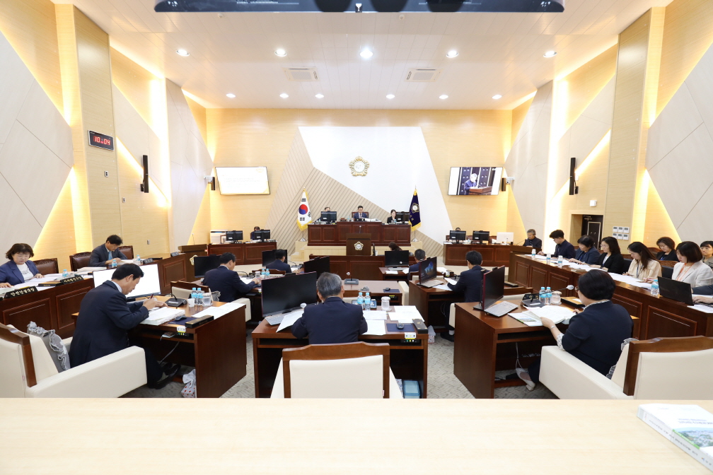 제257회 삼척시의회 임시회 제2차 본회의 이미지(1)