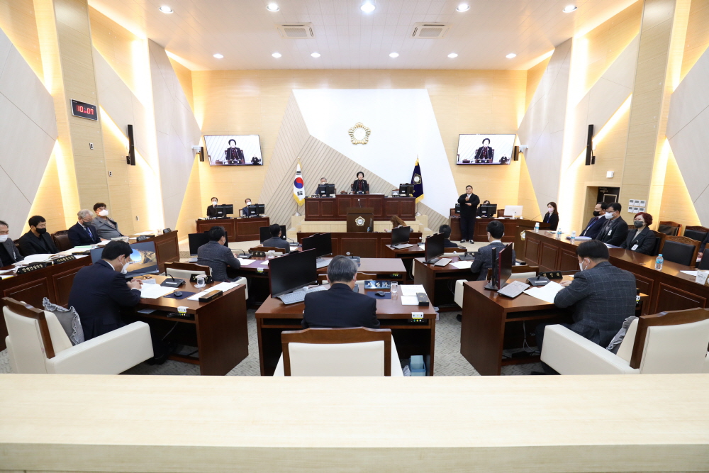 제242회 삼척시의회 임시회 제1차 본회의 개회 이미지(1)
