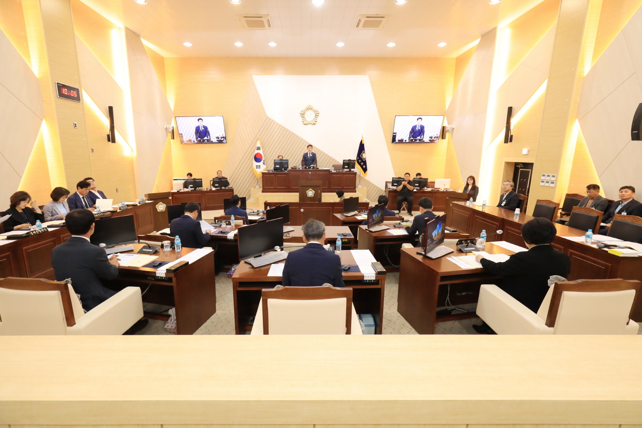 제263회 제1차 정례회 제1차 본회의 이미지(4)