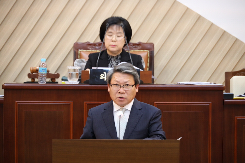 제242회 삼척시의회 임시회 제11차 본회의 이미지(3)