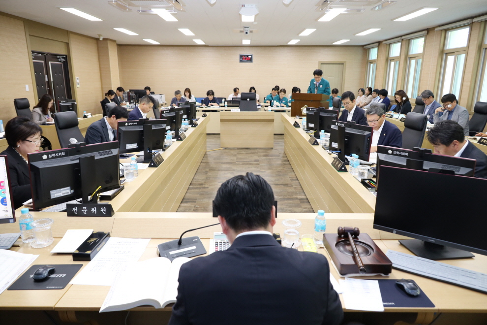 제256회 임시회 예산결산특별위원회 제2차 회의 이미지(2)