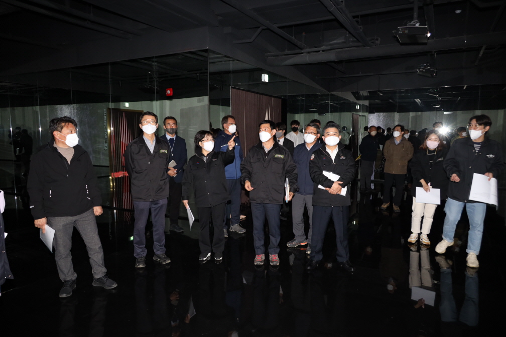 제240회 임시회 기업체 및 주요 사업장 답사 1일차 이미지(3)