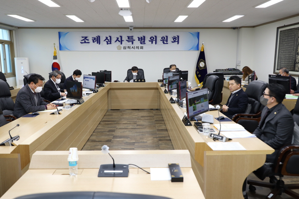 제242회 삼척시의회 임시회 제1차 본회의 개회 이미지(5)