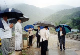 재해특위 수해현장 답사(신기면)<1> 대표이미지