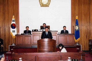 제97회 제2차 본회의(시정질문)<1> 대표이미지