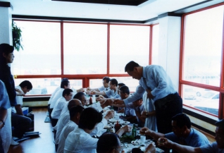 삼척해변동굴축제 방문 일본 쿠로베시의원과 오찬 대표이미지
